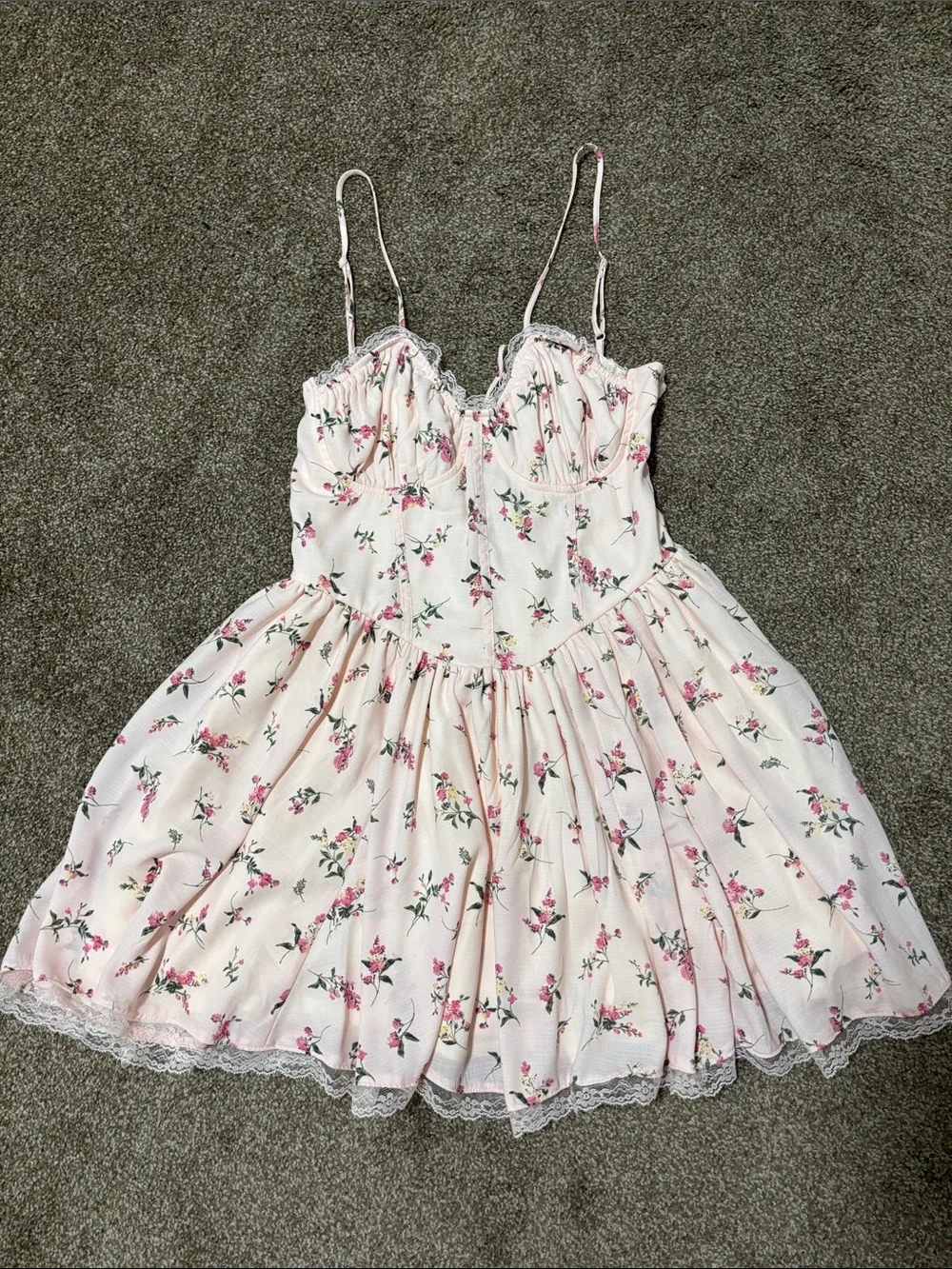 Sleeveless Pink Floral Mini Dress with Lace Trim
